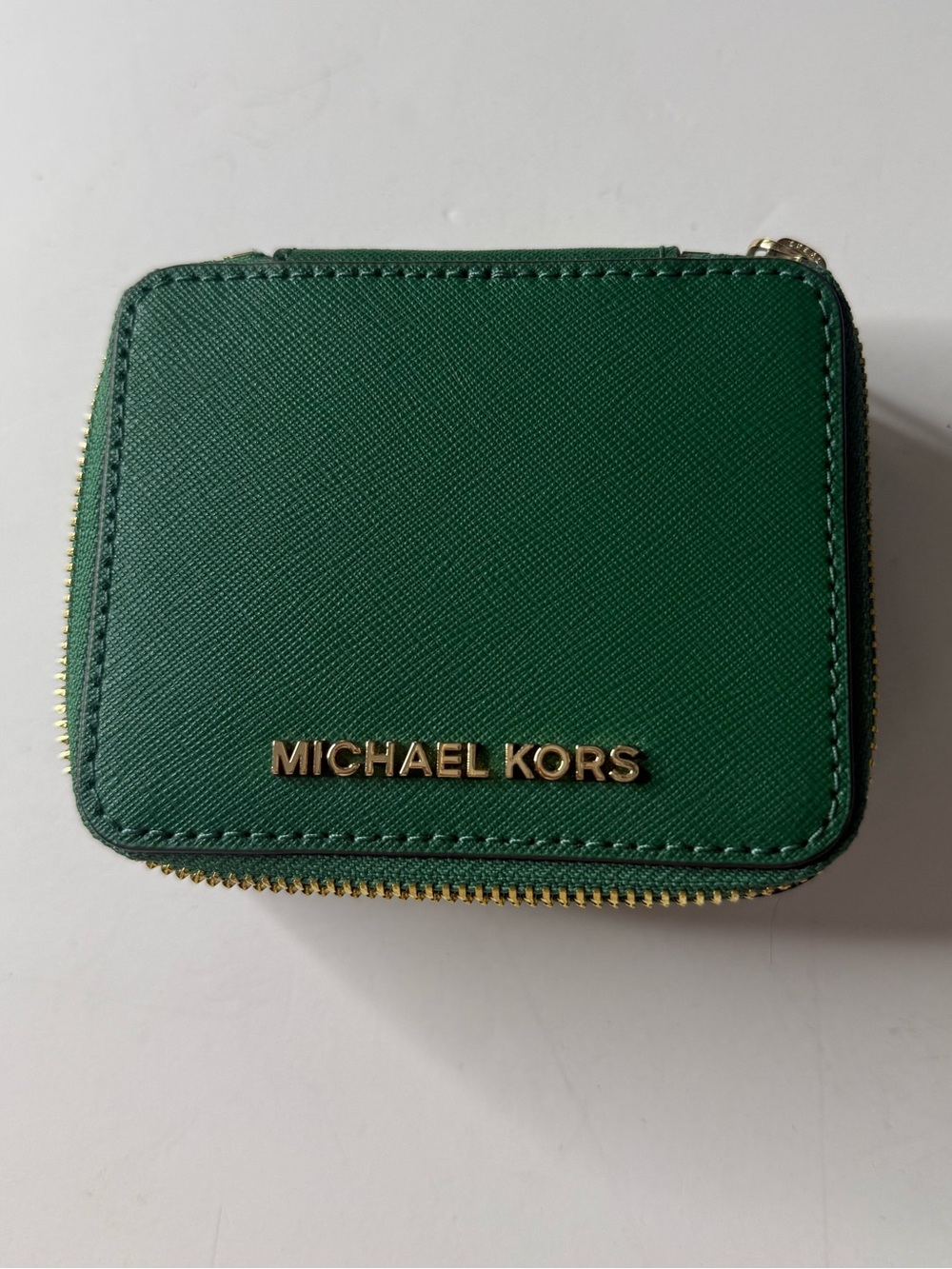 Michael Kors Emerald Saffiano Zip Jewely box